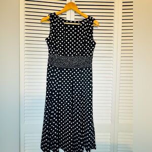 💎 Perceptions New York 8 Sleeveless Black and White Polka Dot Midi Dress